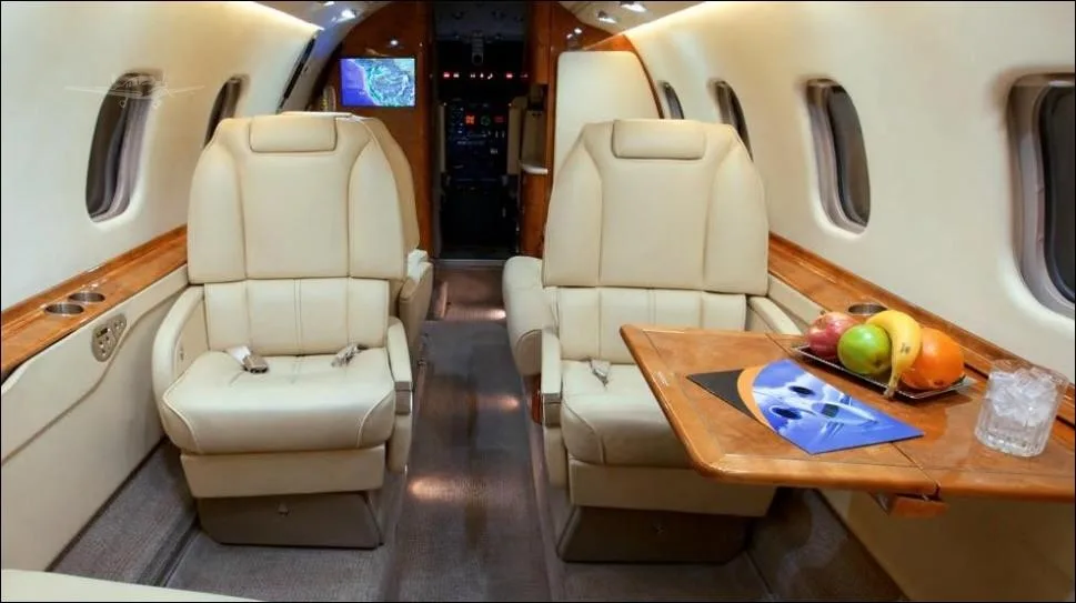 Cabin interior of a 2001 LEARJET 60.