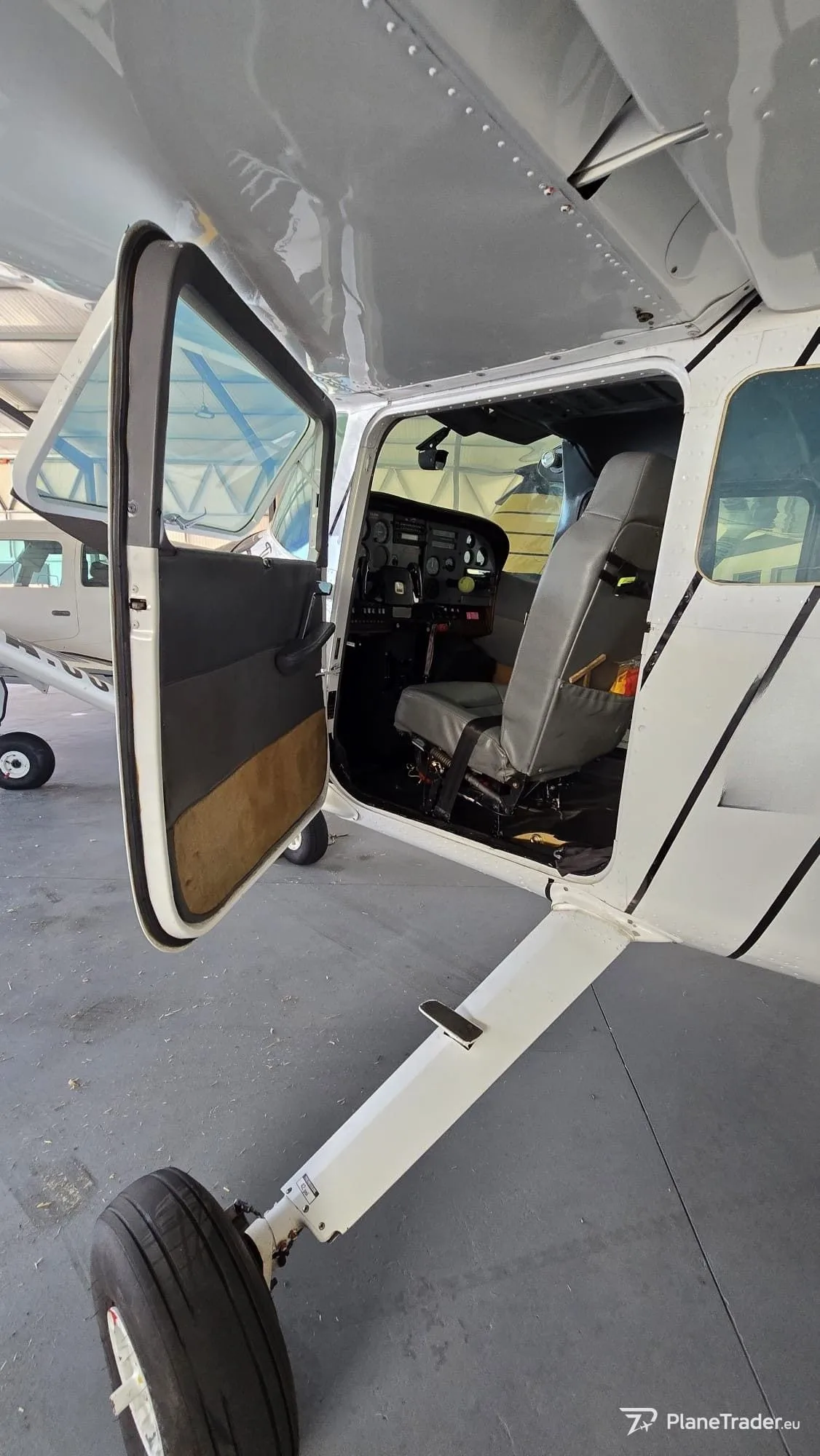Exterior view of a 1977 Cessna C182Q Skylane.