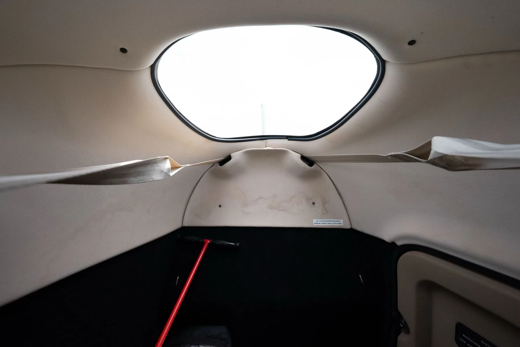 Cabin interior of a 2005 Cirrus SR22-G2.