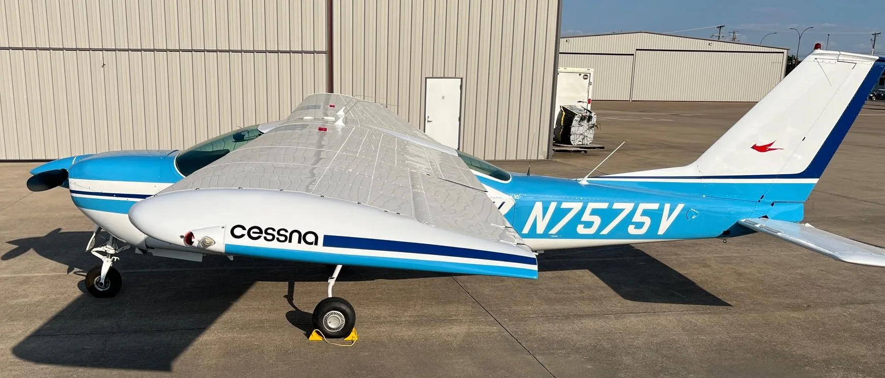 Exterior view of a 1976, N7575V.