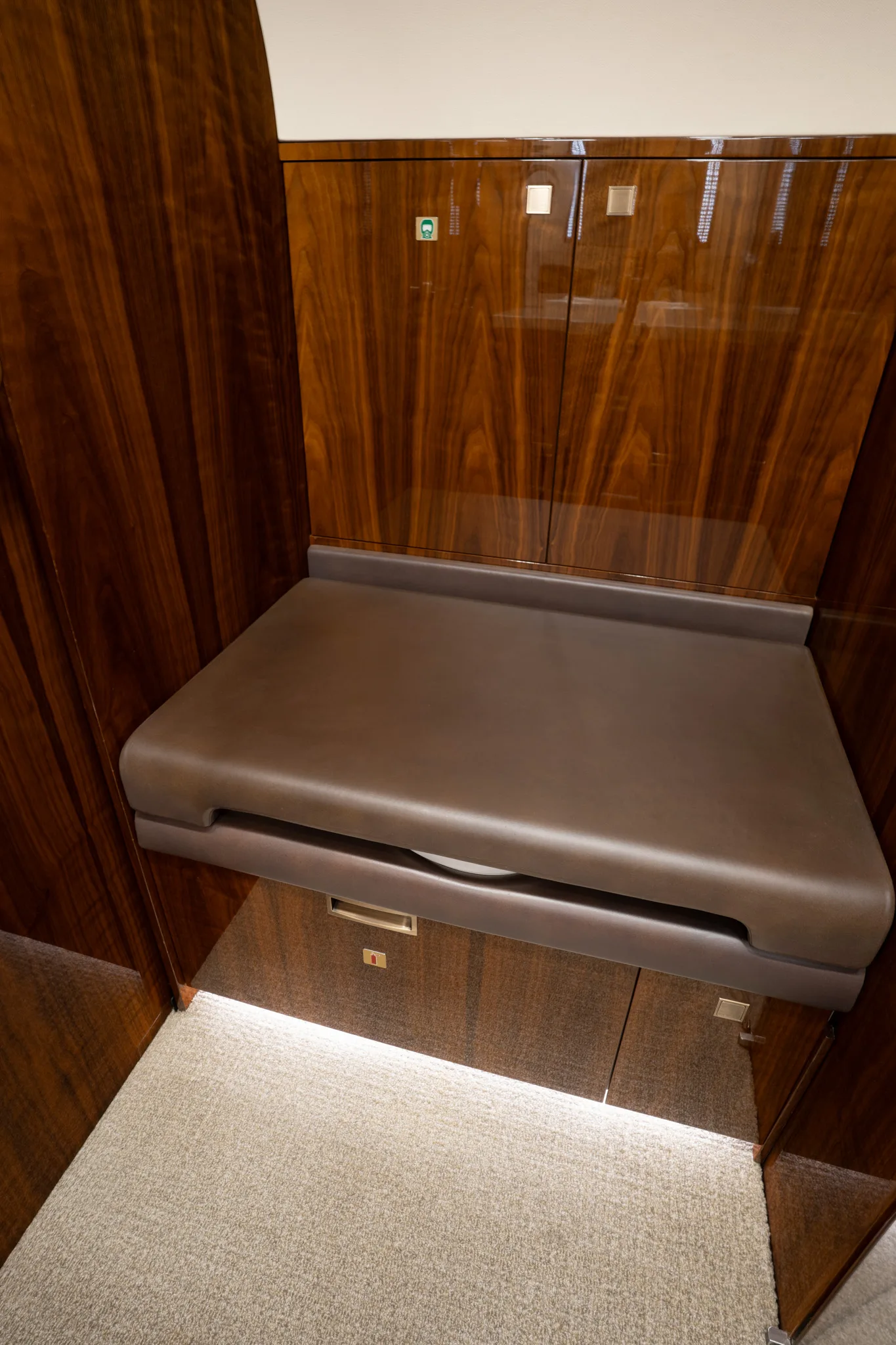 Cabin interior of a 2015 Gulfstream g650er.