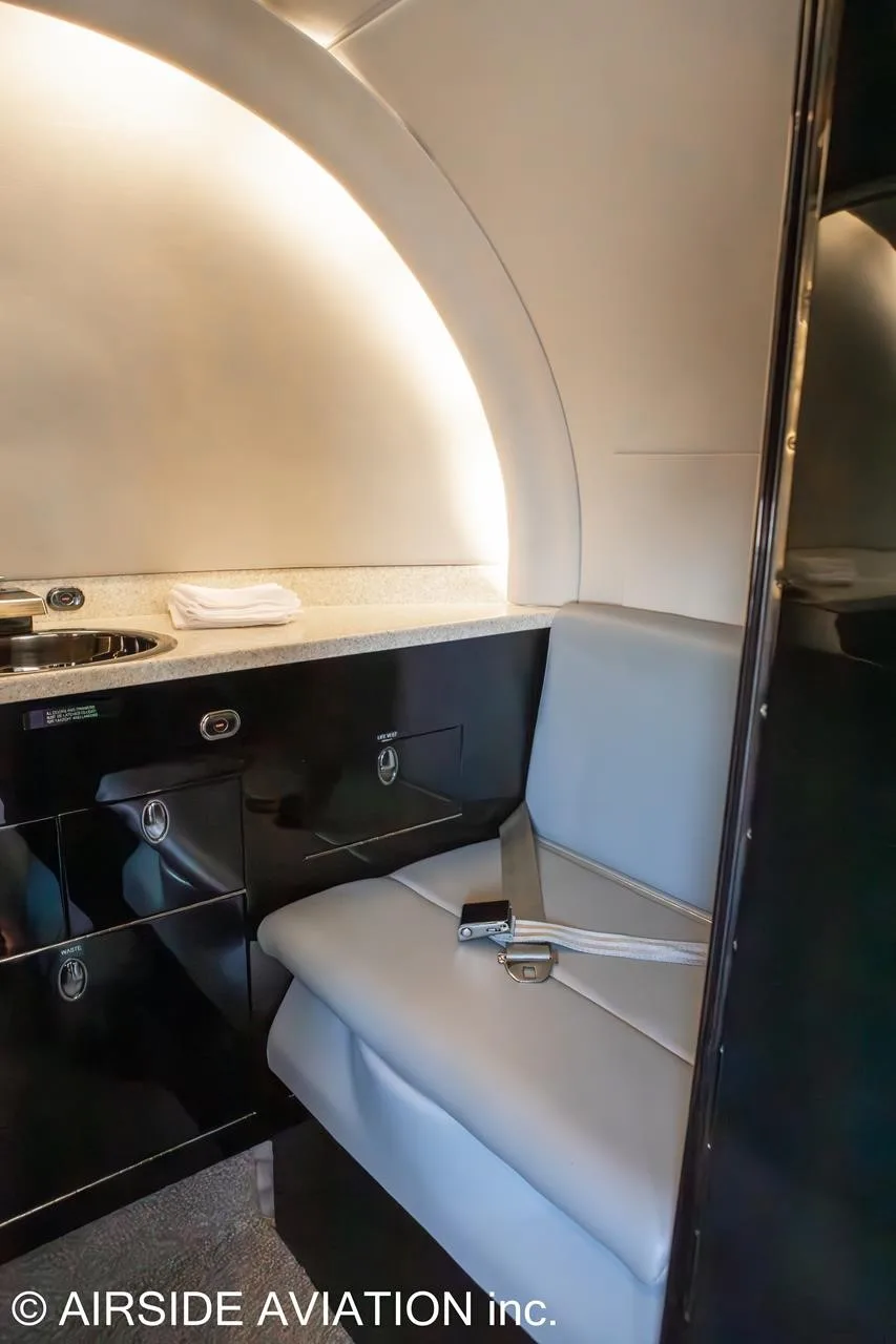 Cabin interior of a 2003 HAWKER 800XP.