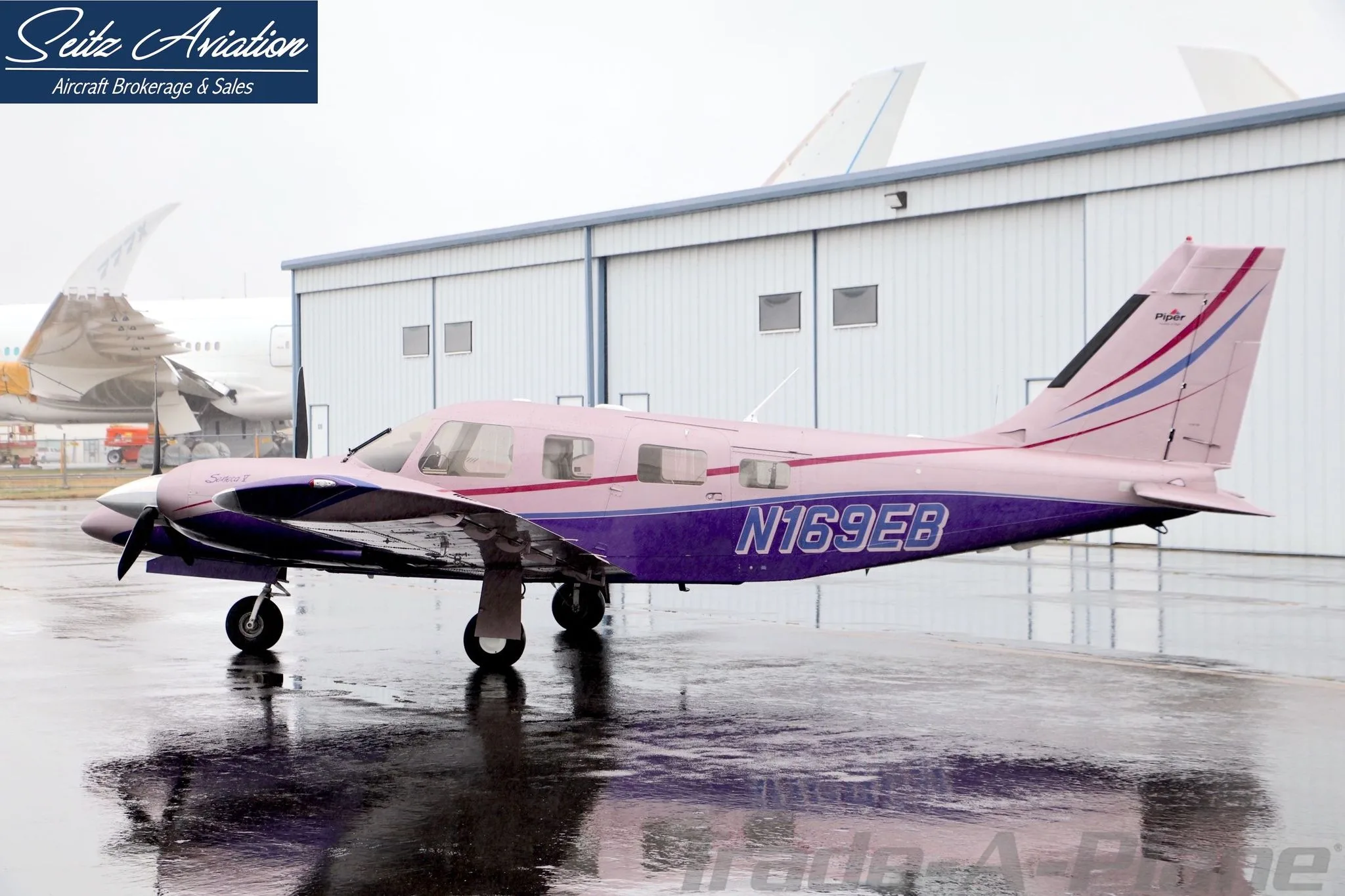 Exterior view of a 2001 PIPER SENECA V, N169EB.