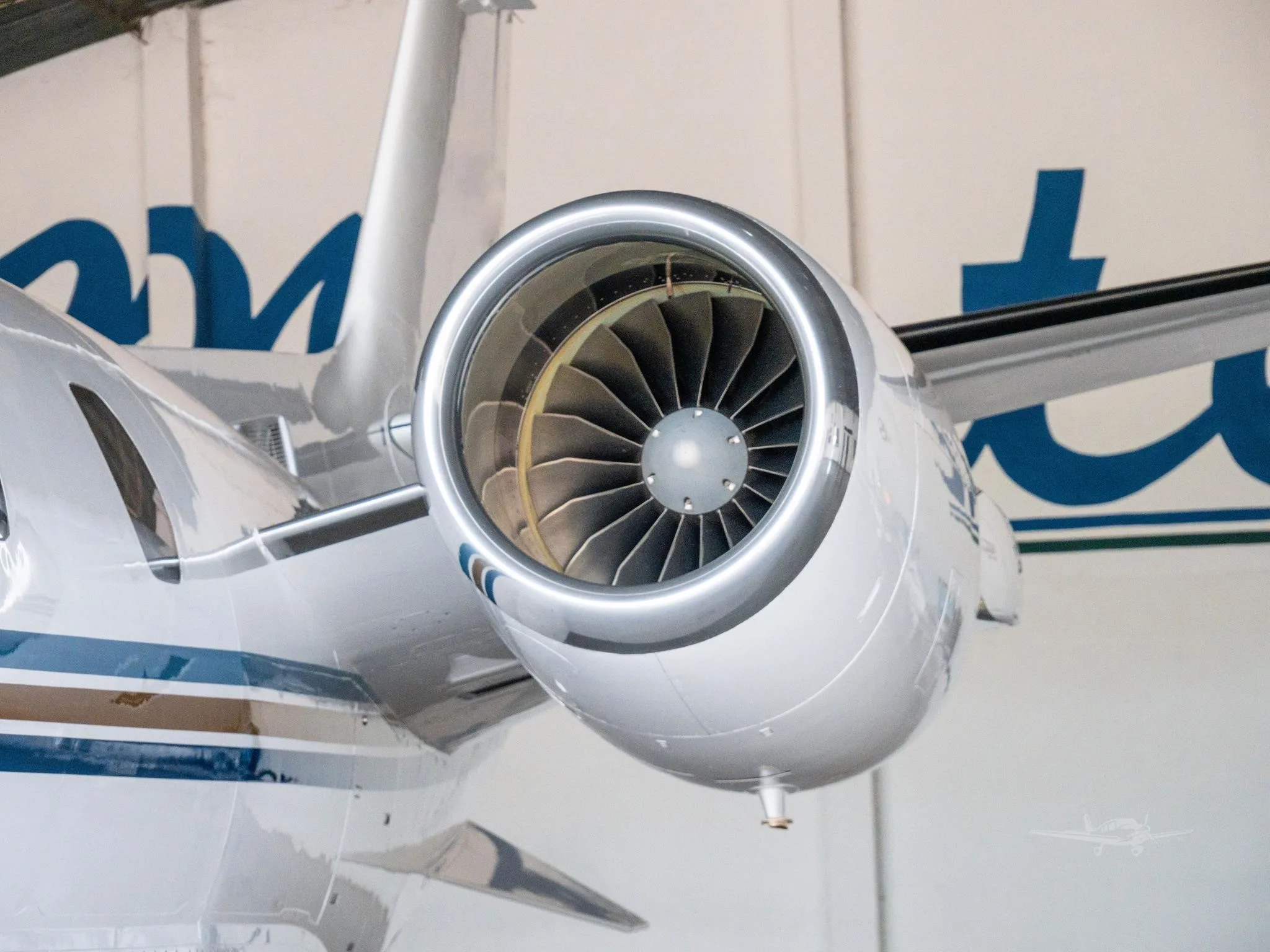 Engine detail of a 1998 CESSNA CITATION EXCEL.