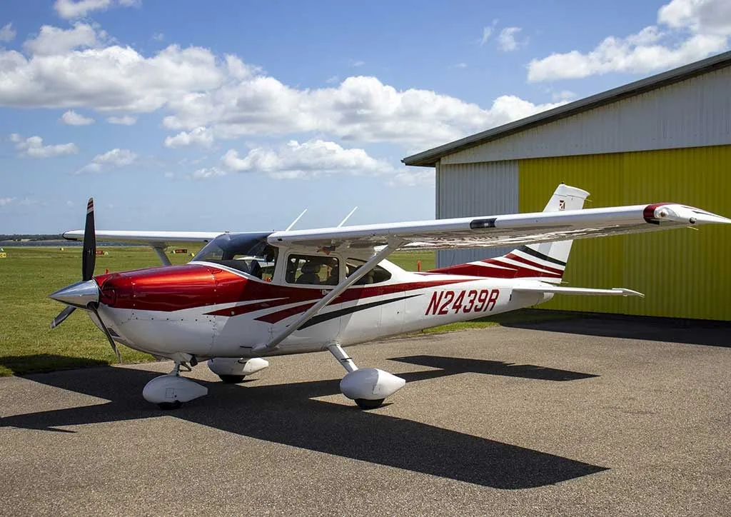Exterior view of a Cessna T182.