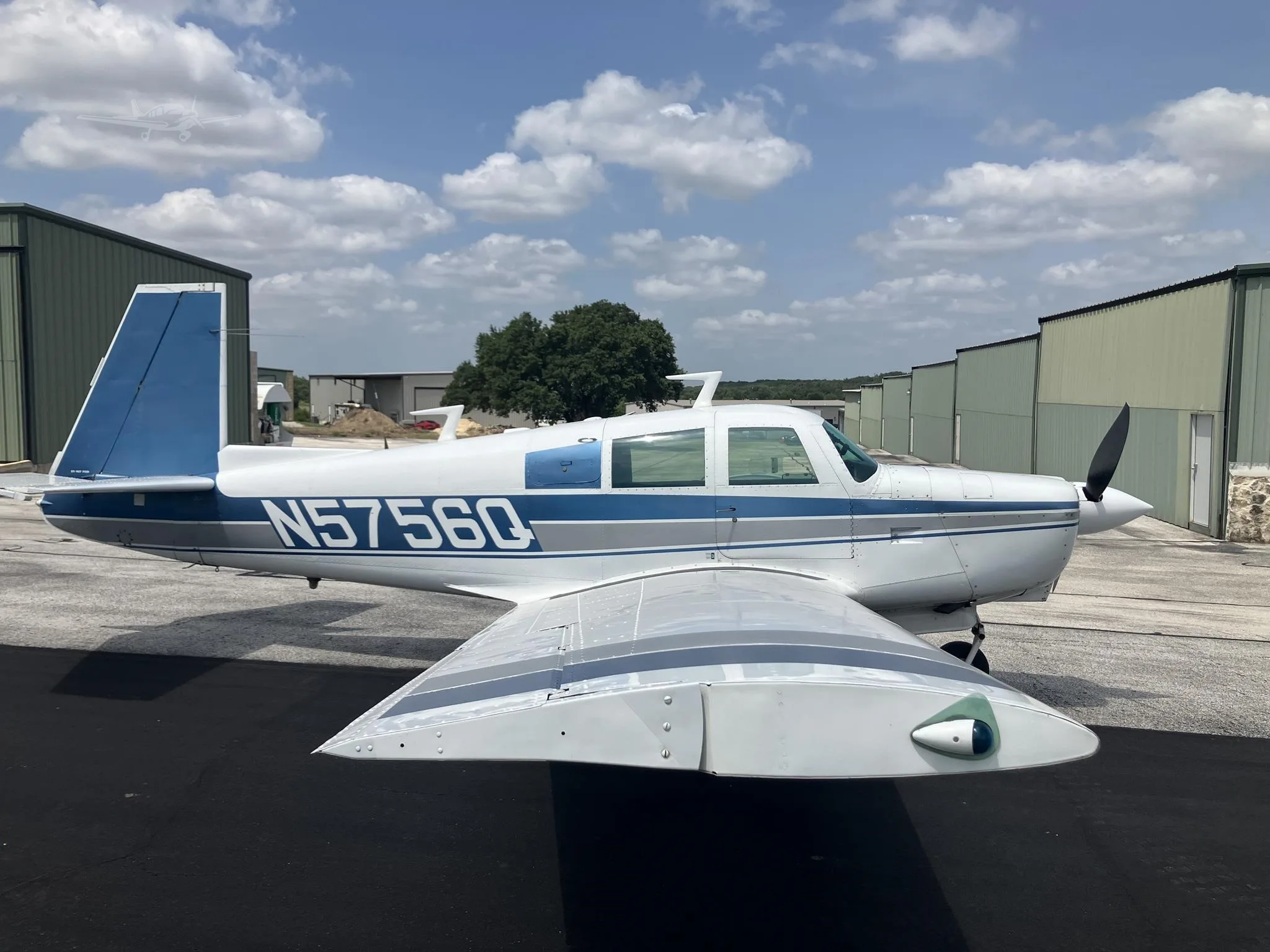 Exterior view of a 1965 MOONEY M20C, N5756Q.