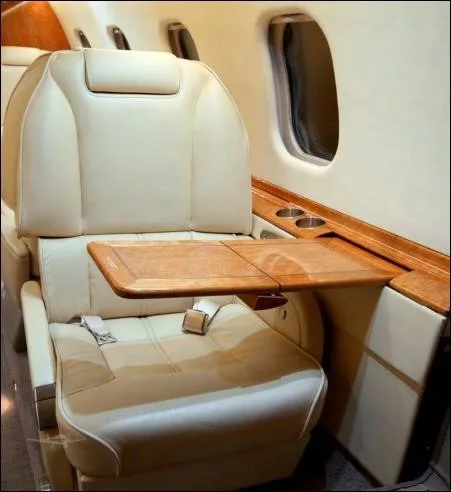 Cabin interior of a 2001 LEARJET 60.
