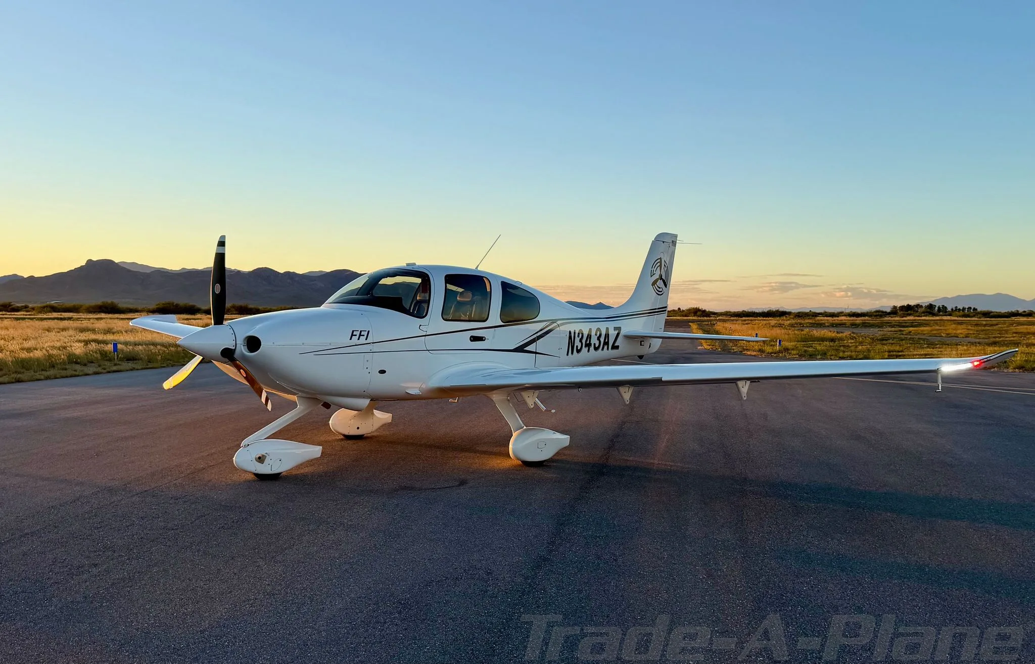 Exterior view of a 2025 CIRRUS SR20-G7, N343AZ.