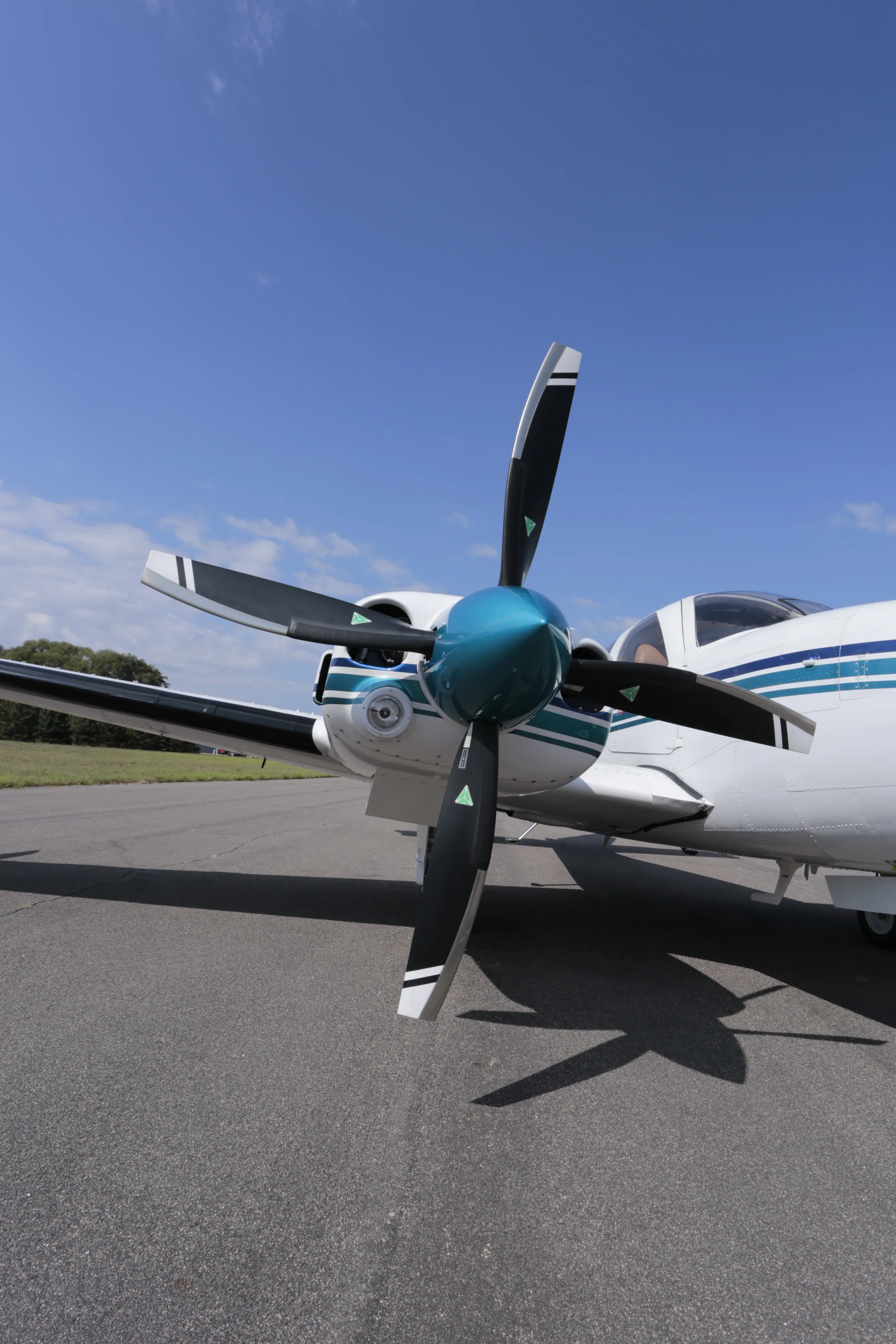 Exterior view of a 1982 Beech baron 58p.