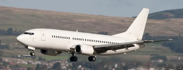 Exterior view of a 1989 Boeing B737-400.