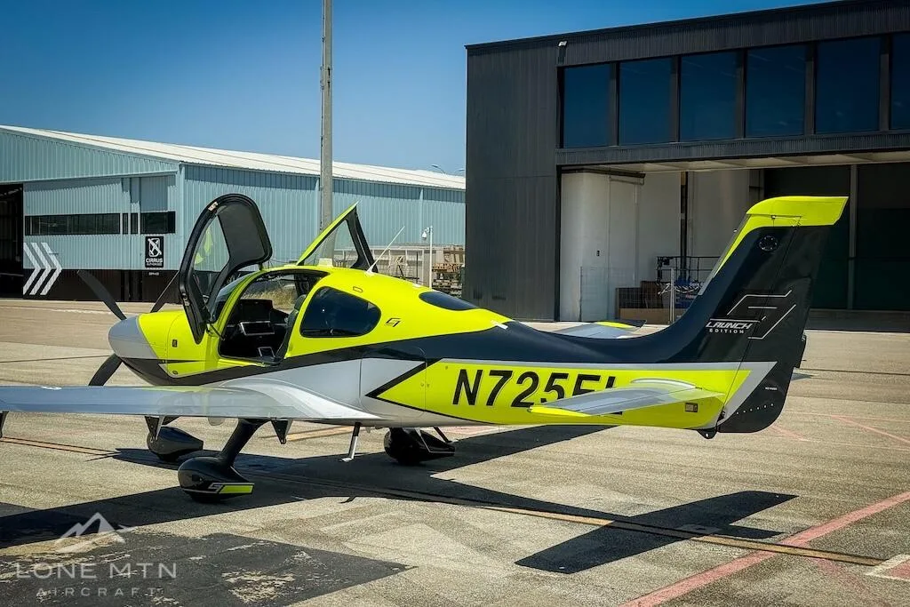 Exterior view of a 2024 Cirrus SR22 G7.