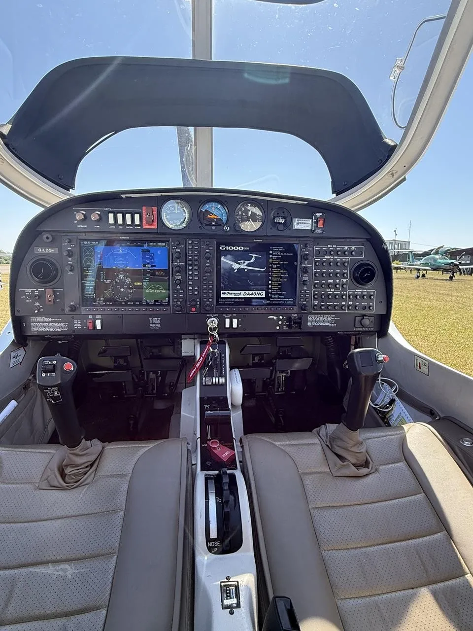 Cockpit and instrument panel of a 2021 DIAMOND DA40 NG.