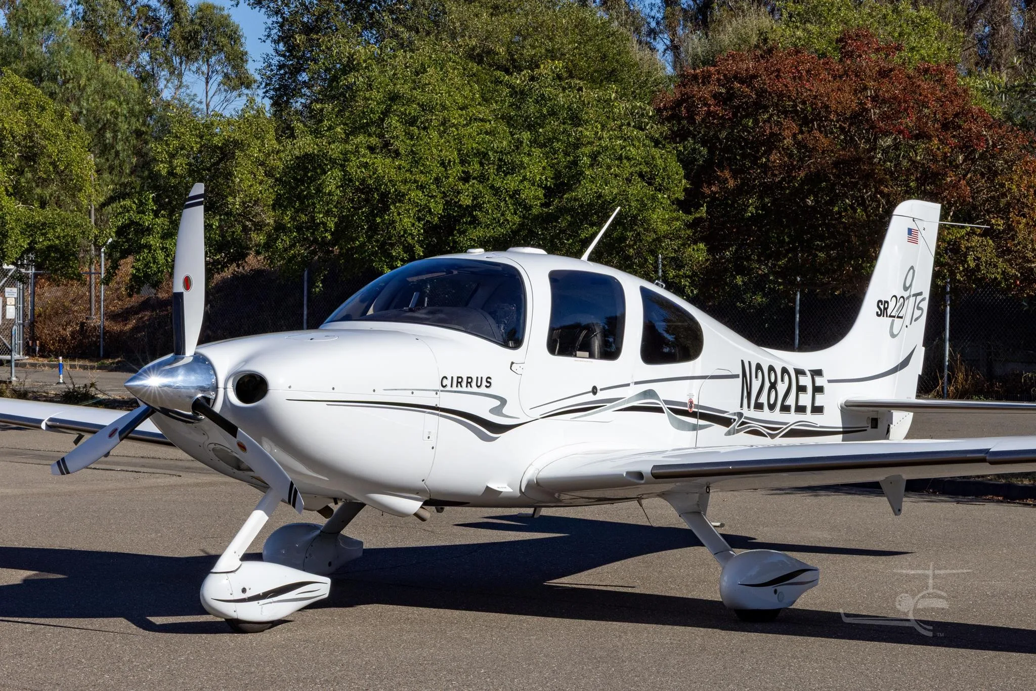 N282EE - 2005 CIRRUS SR22 G2