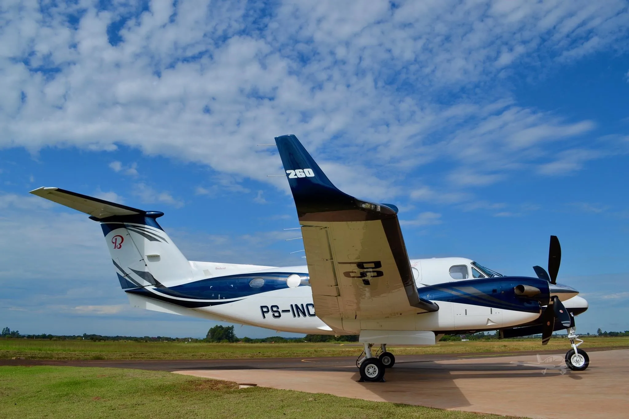 Exterior view of a 2023 BEECHCRAFT KING AIR 260, PS-INC.