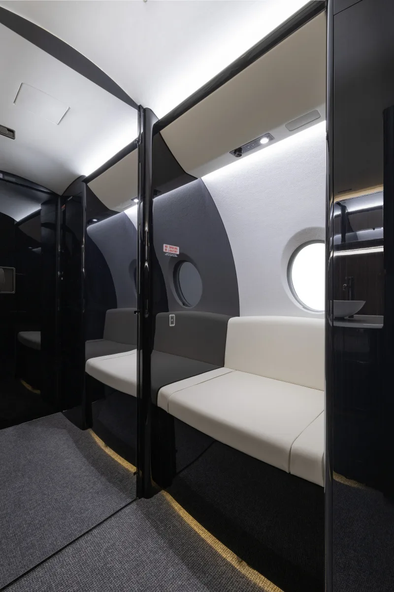 Cabin interior of a Gulfstream G280 –.