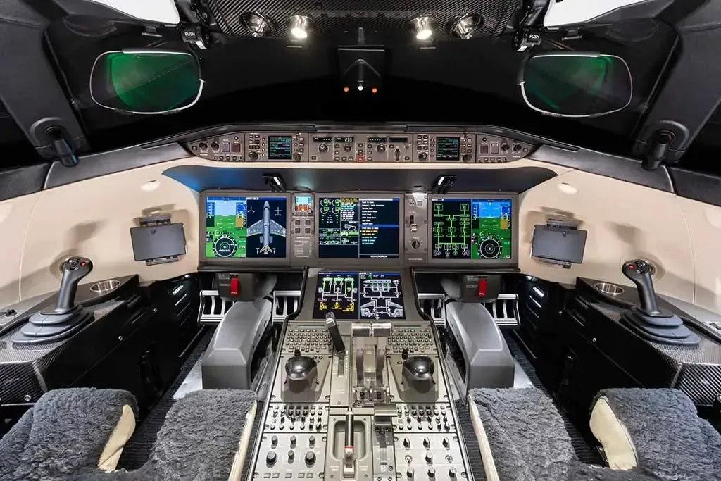 Cockpit and instrument panel of a 2020 Bombardier Global 7500.