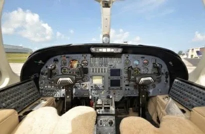 Cockpit and instrument panel of a 1977 CESSNA CITATION ISP.