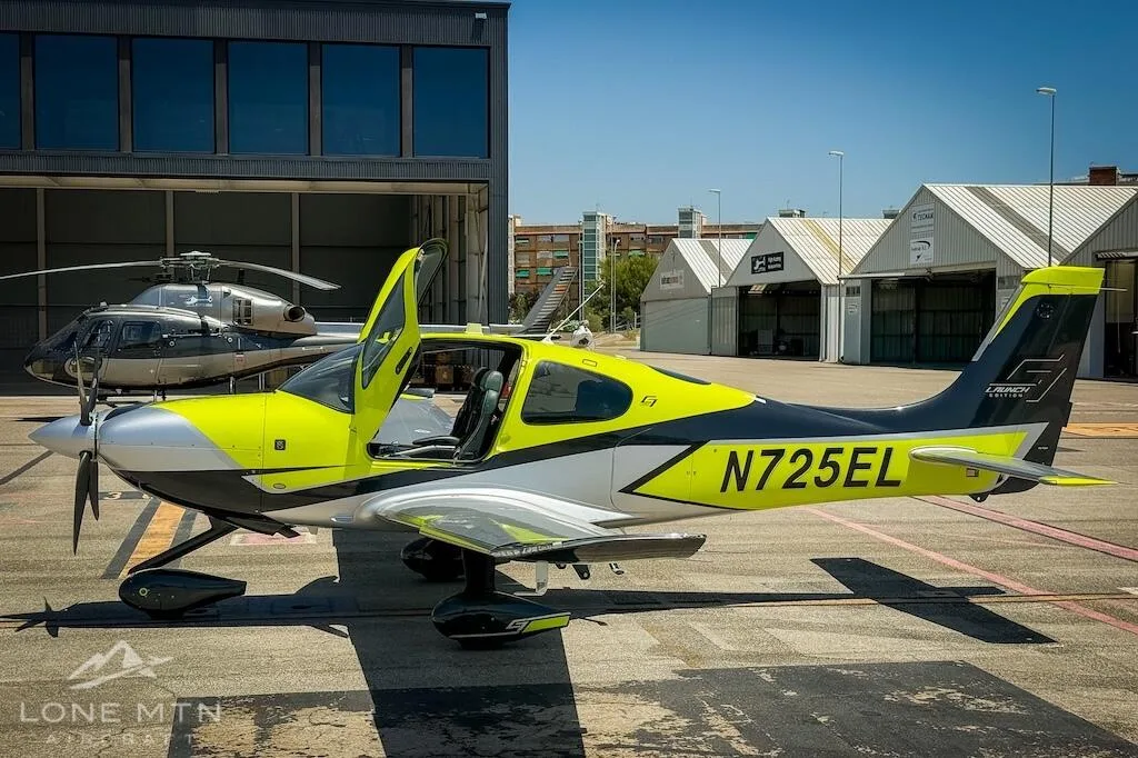 Exterior view of a 2024 Cirrus SR22 G7.