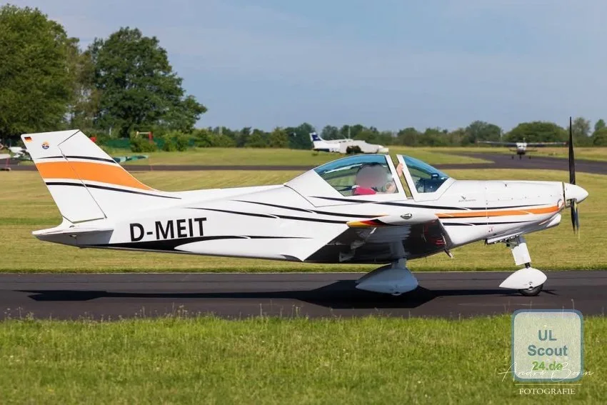 Exterior view of a 2026 Aeropro Eurofox 560NG, D-MHPU.