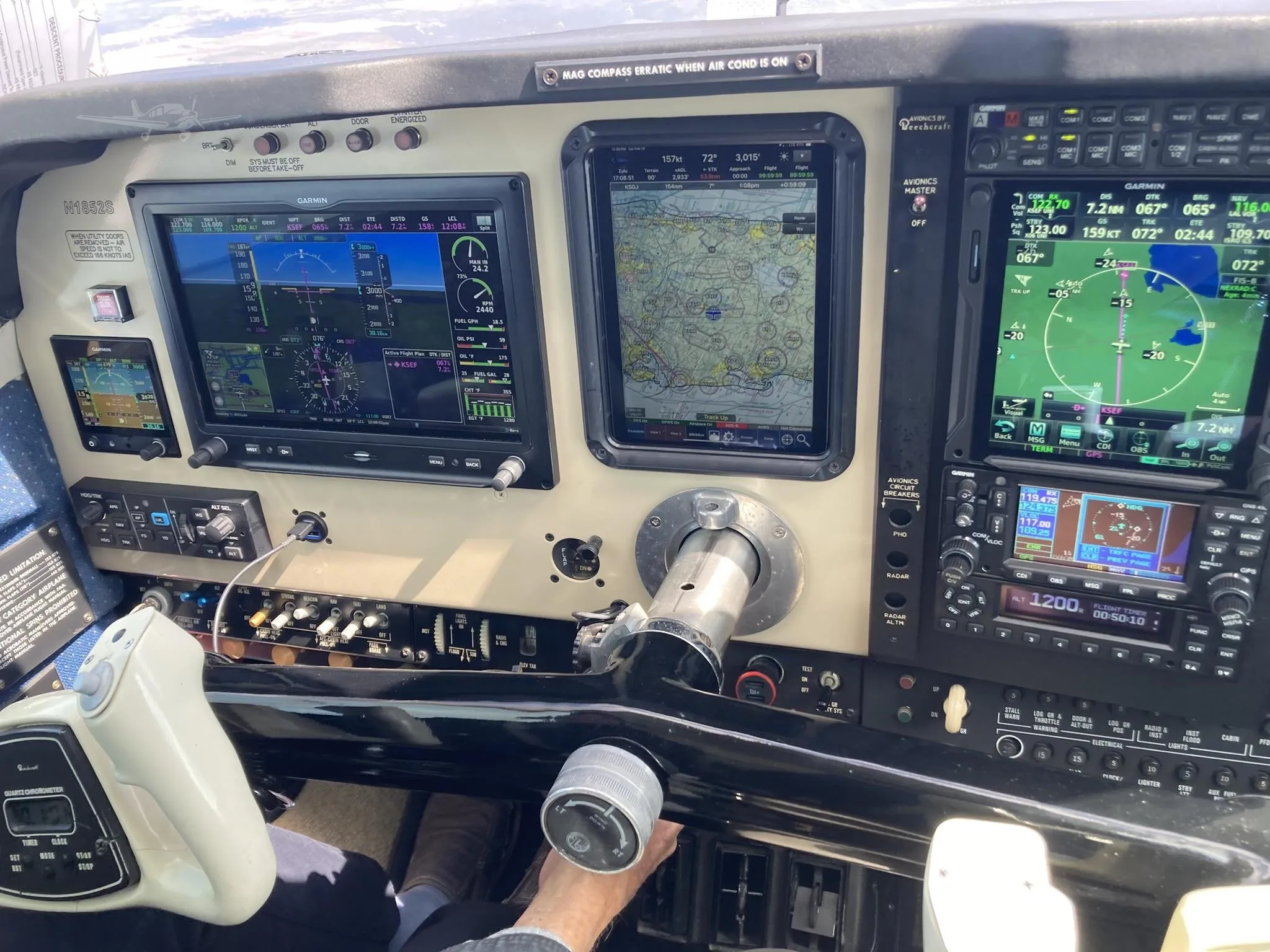 Cockpit and instrument panel of a 1981 BEECHCRAFT A36 BONANZA.