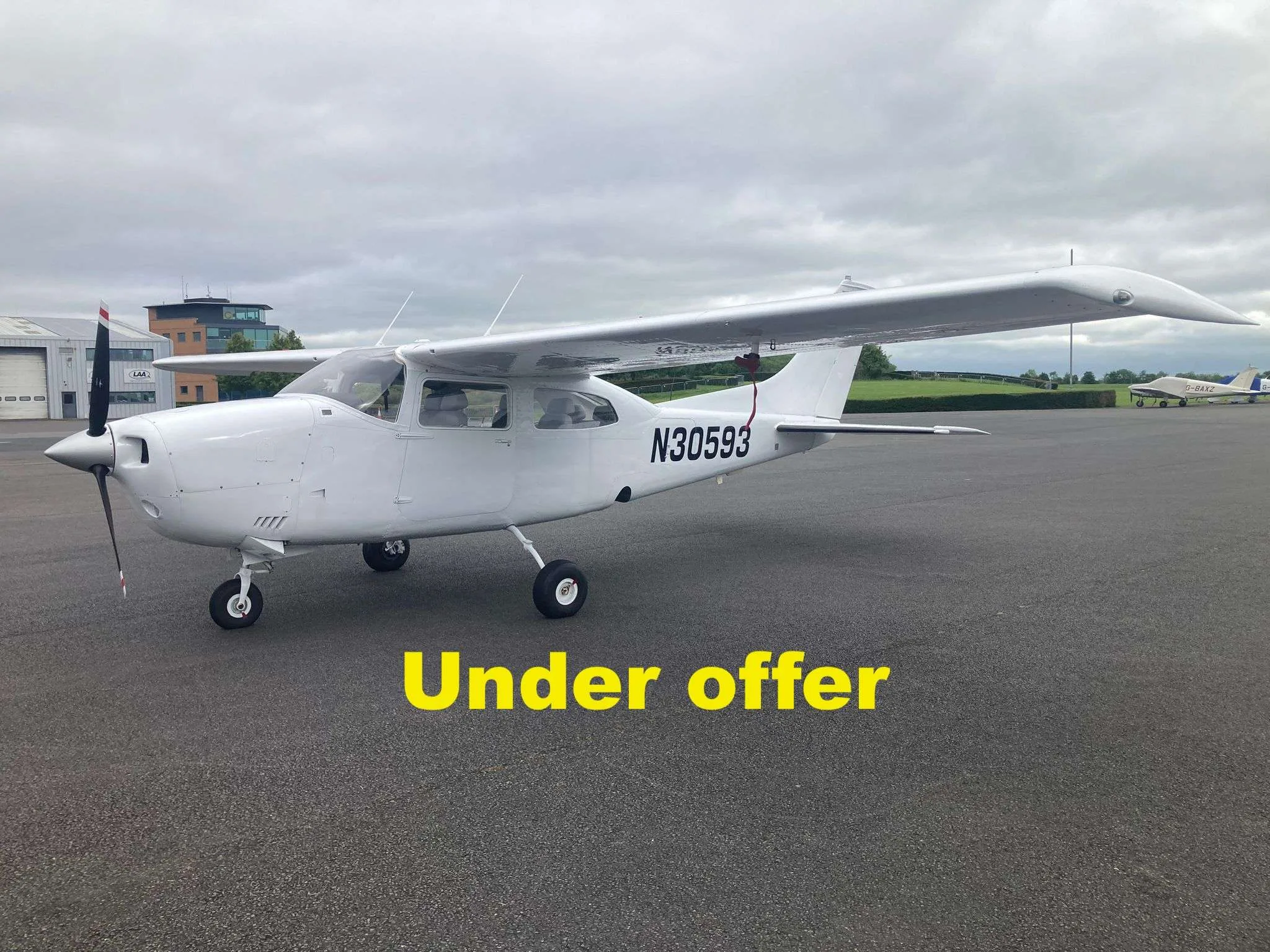 Exterior view of a 2011 Cessna 182-T Skylane.