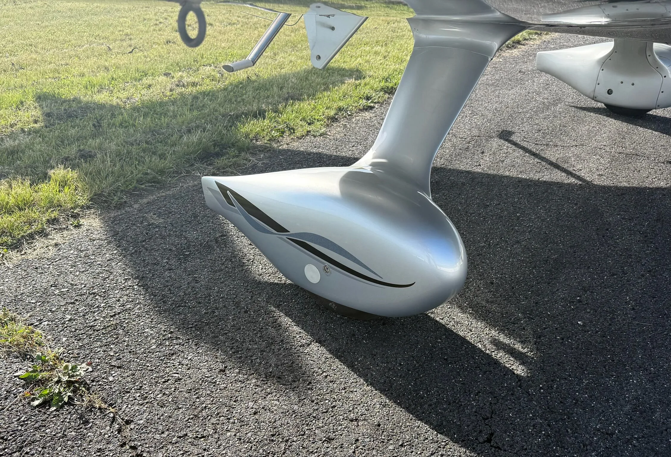 Engine detail of a 2007 Cirrus SR22-G3 Turbo GTS.