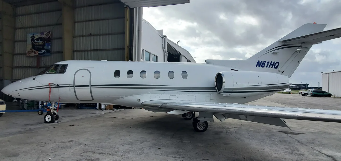 Exterior view of a 2010 Hawker 900xp.