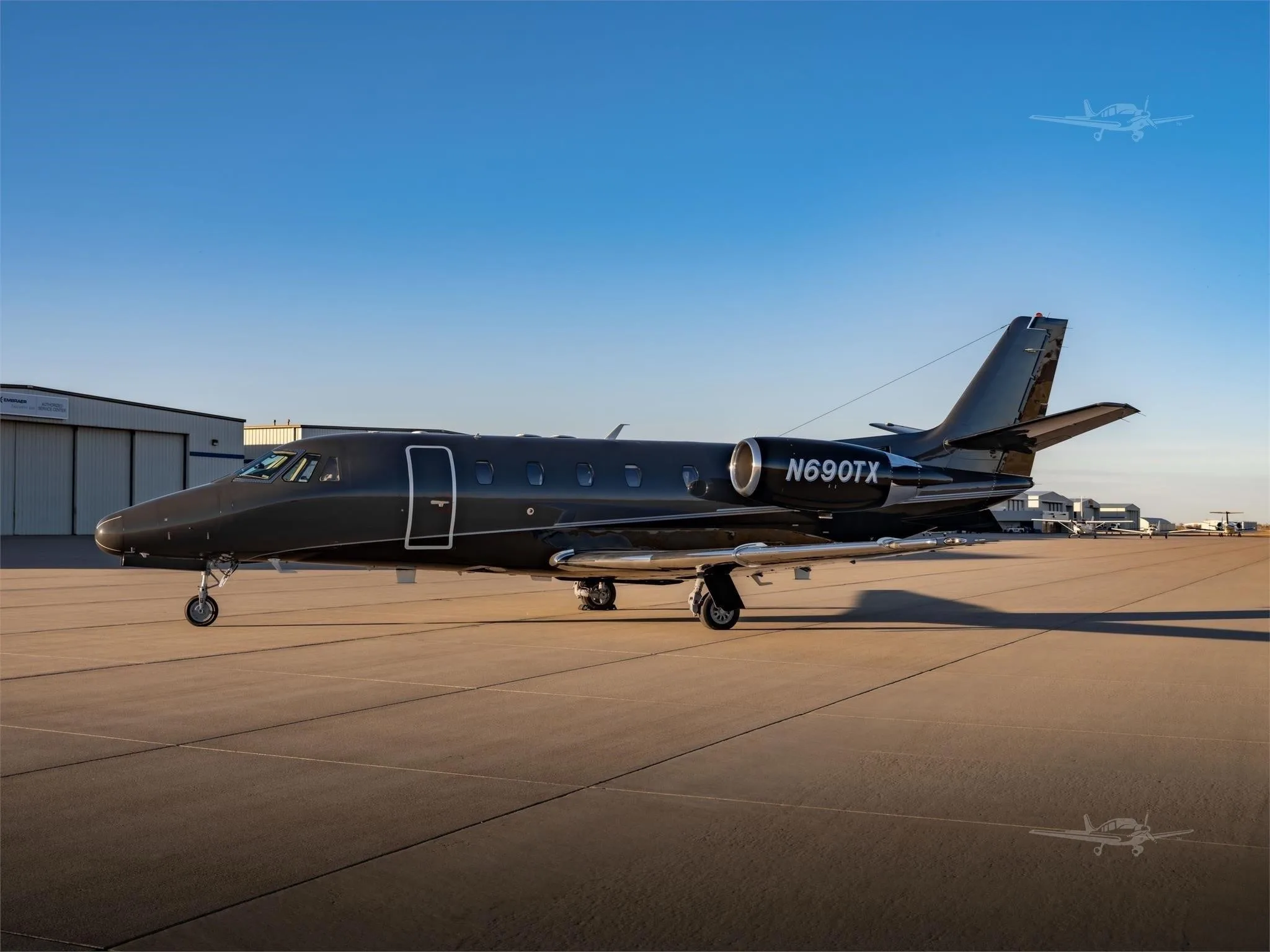 Exterior view of a 2002 CESSNA CITATION EXCEL, N690TX.