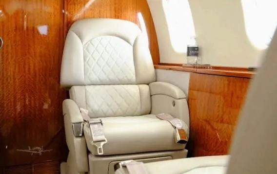 Cabin interior of a 2009 LEARJET 60XR.