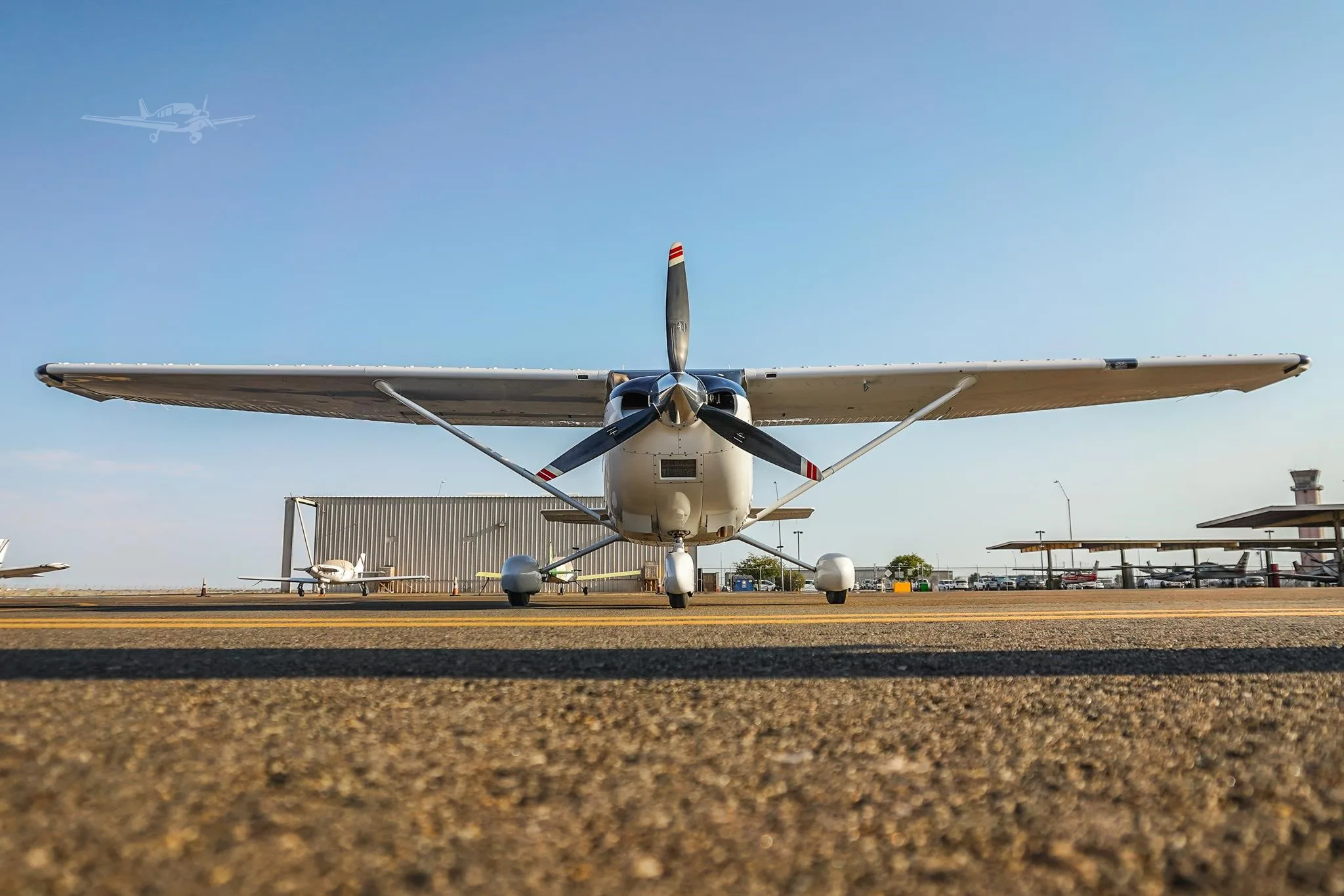Exterior view of a 2005 CESSNA TURBO 182T SKYLANE, N605AC.
