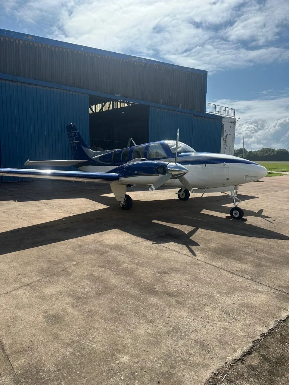 Exterior view of a 1982 Beechcraft 58 Baron.