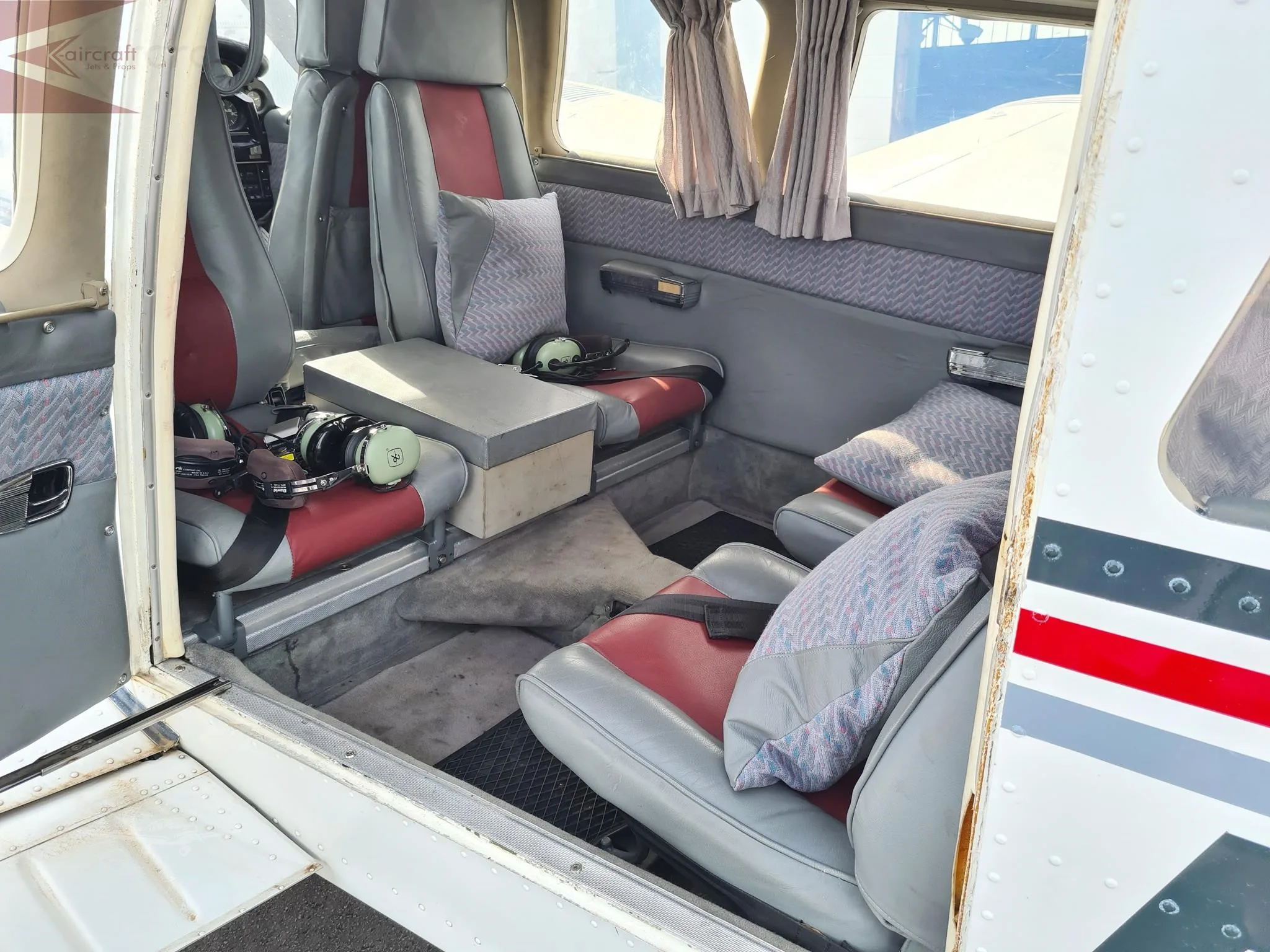 Cabin interior of a 1978 PIPER SENECA II.