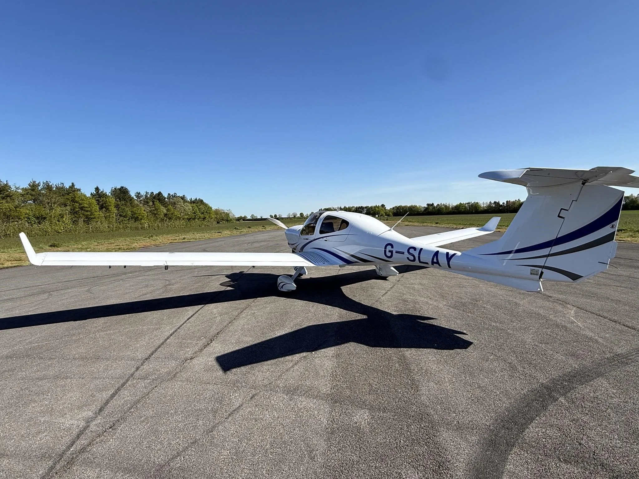 Exterior view of a 2023 DIAMOND DA40 NG, G-SLAY.