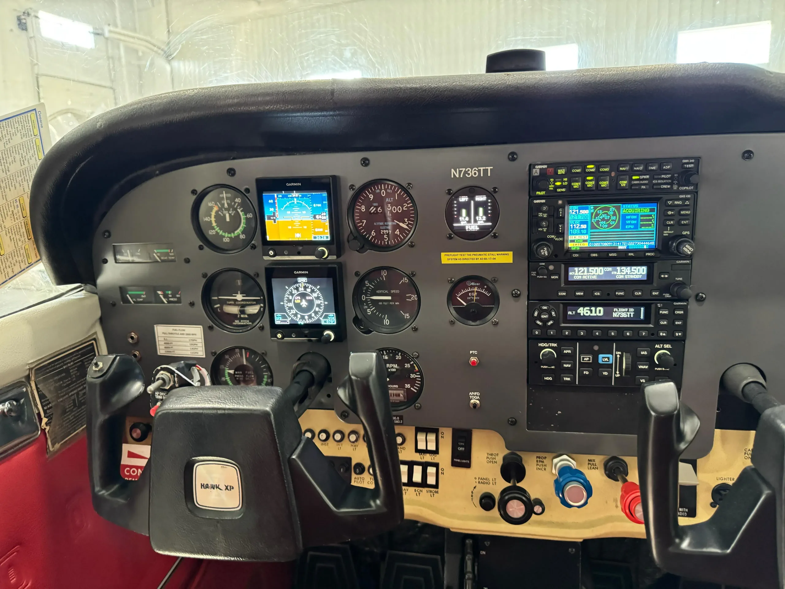 Cockpit and instrument panel of a 1978 Cessna R172K.