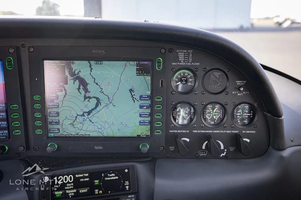 Avionics suite of a 2005 Cirrus SR22 G2 GTS.