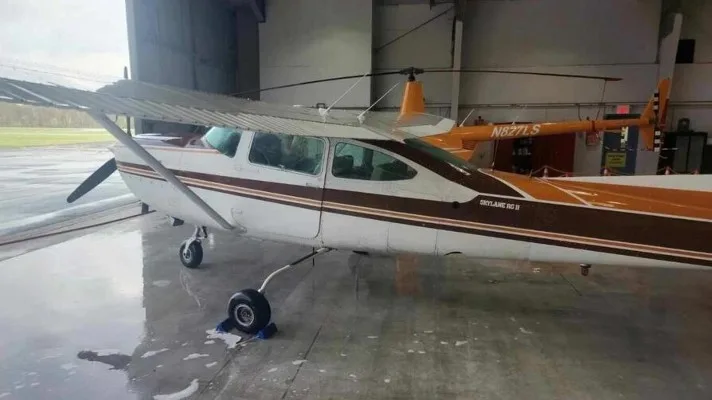 Exterior view of a 1980 Cessna, R-182RG.