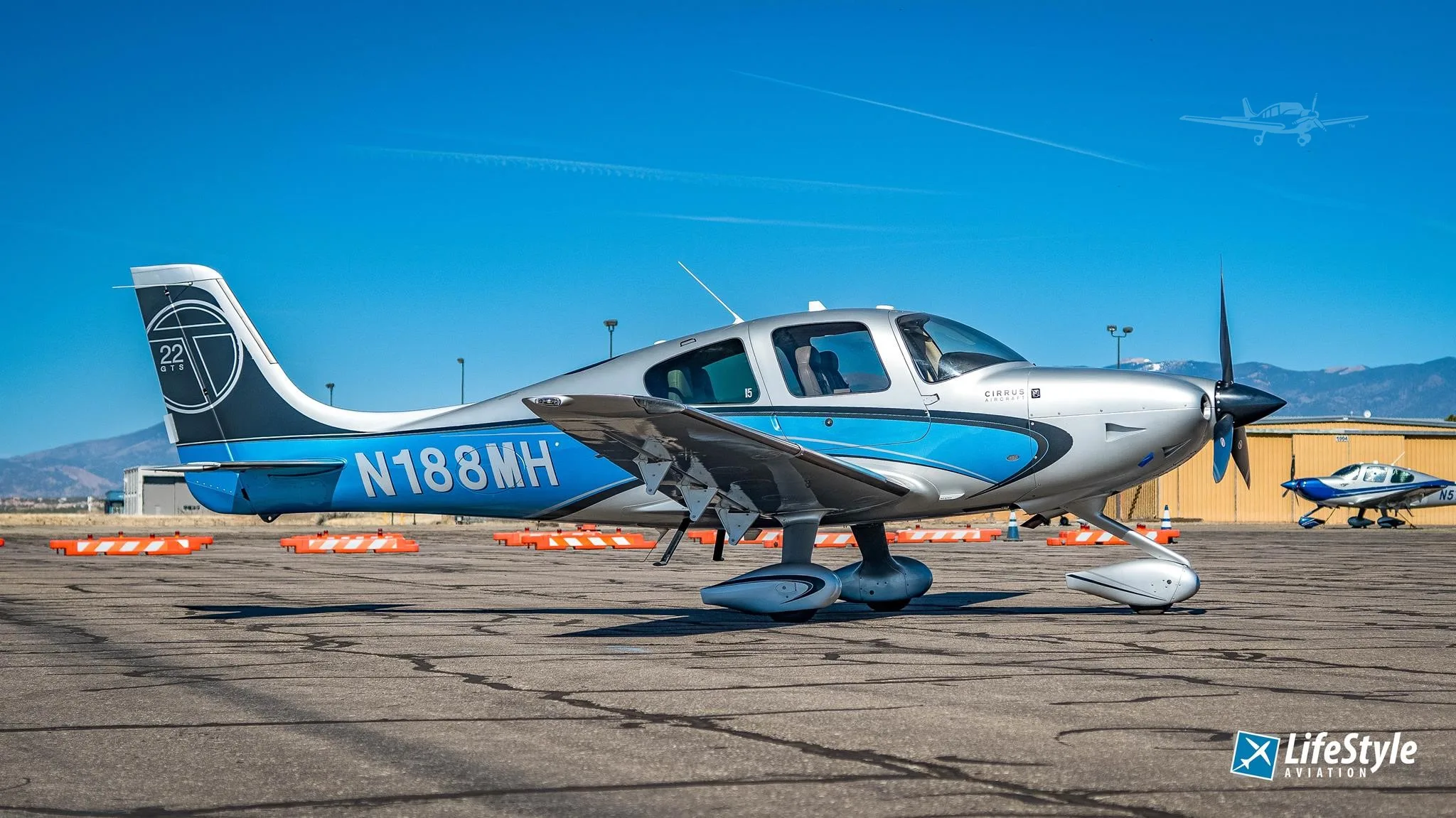 Exterior view of a 2013 CIRRUS SR22-G5 TURBO, N188MH.