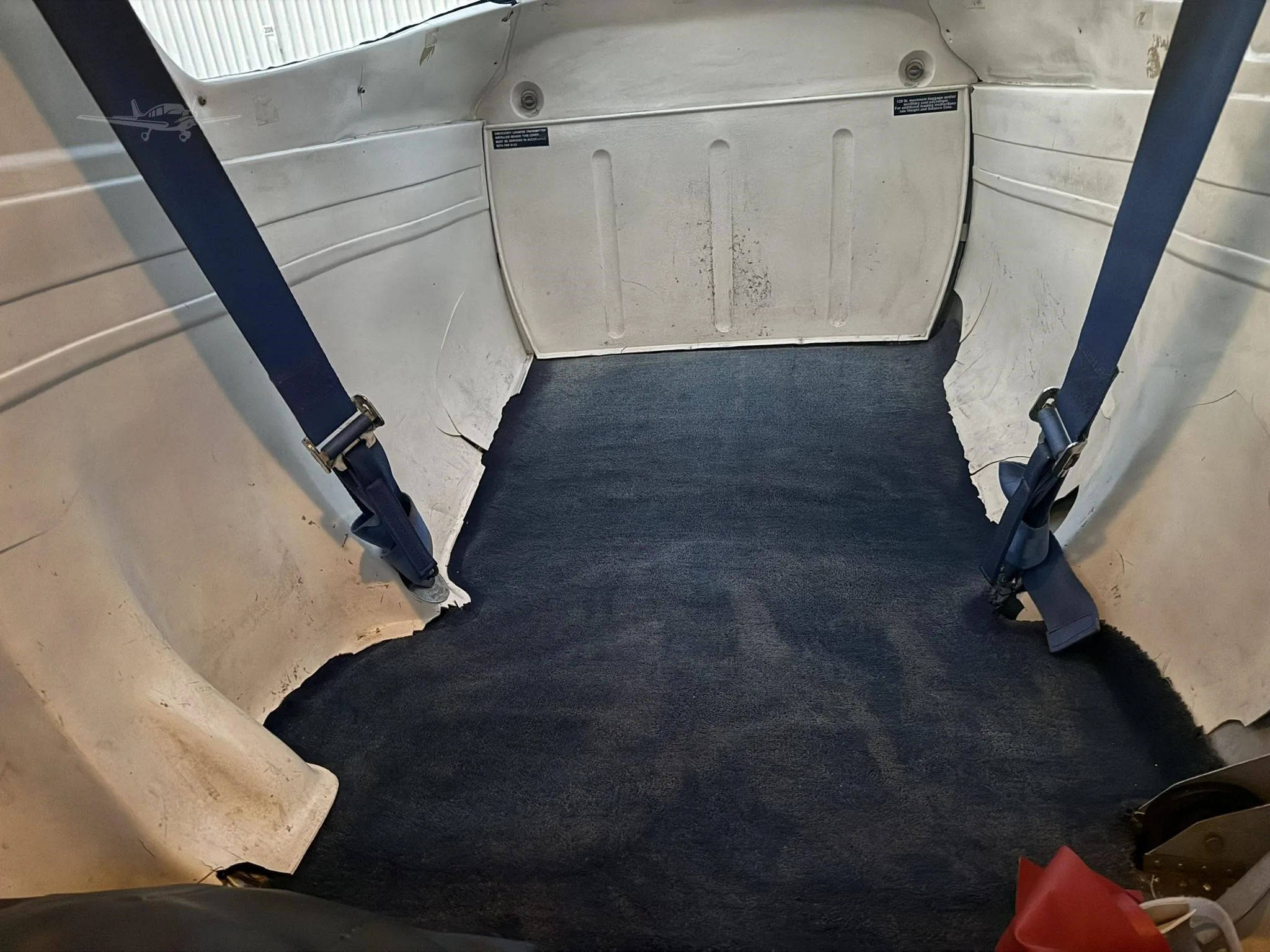 Cabin interior of a 1976 CESSNA 150.