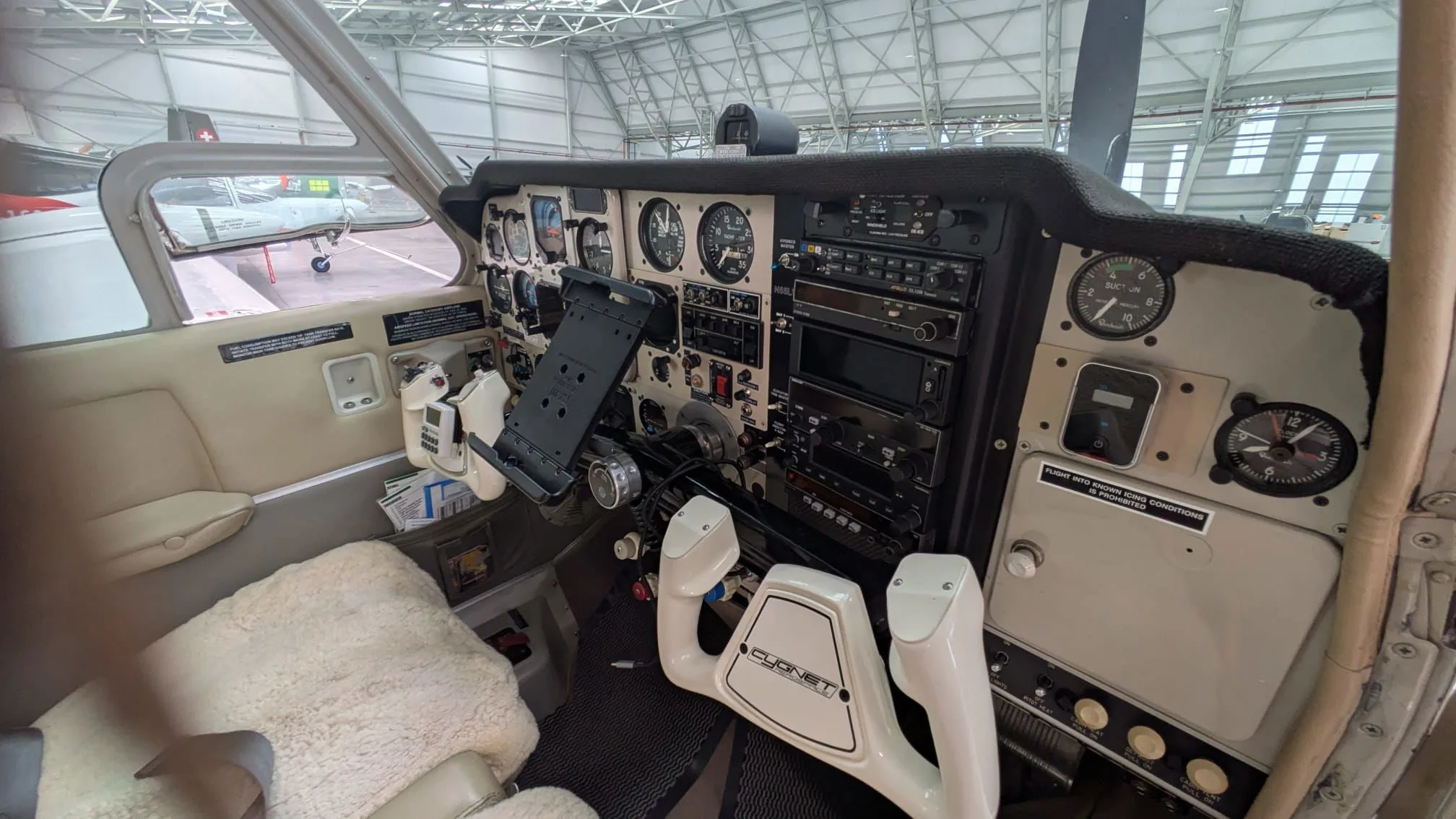 Cockpit and instrument panel of a 1966 Beechcraft 35 Bonanza.