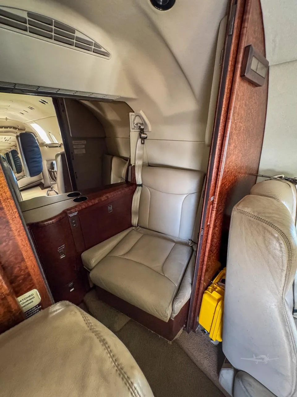 Cabin interior of a 2008 HAWKER 400XP.