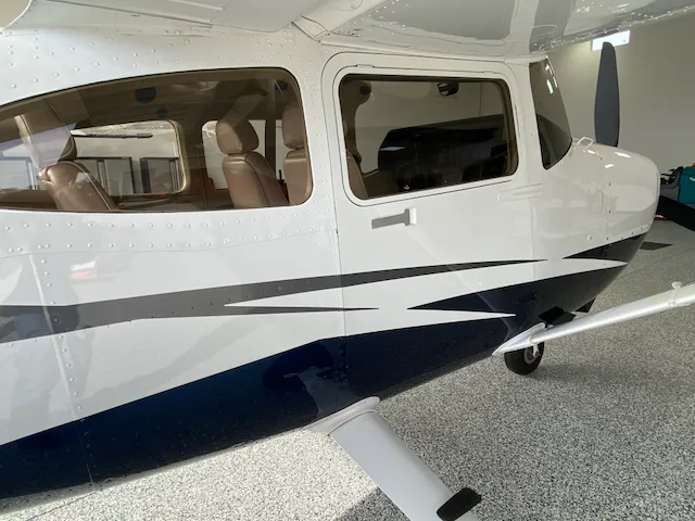 Exterior view of a 2011 Cessna Turbo 182T, N119CS.