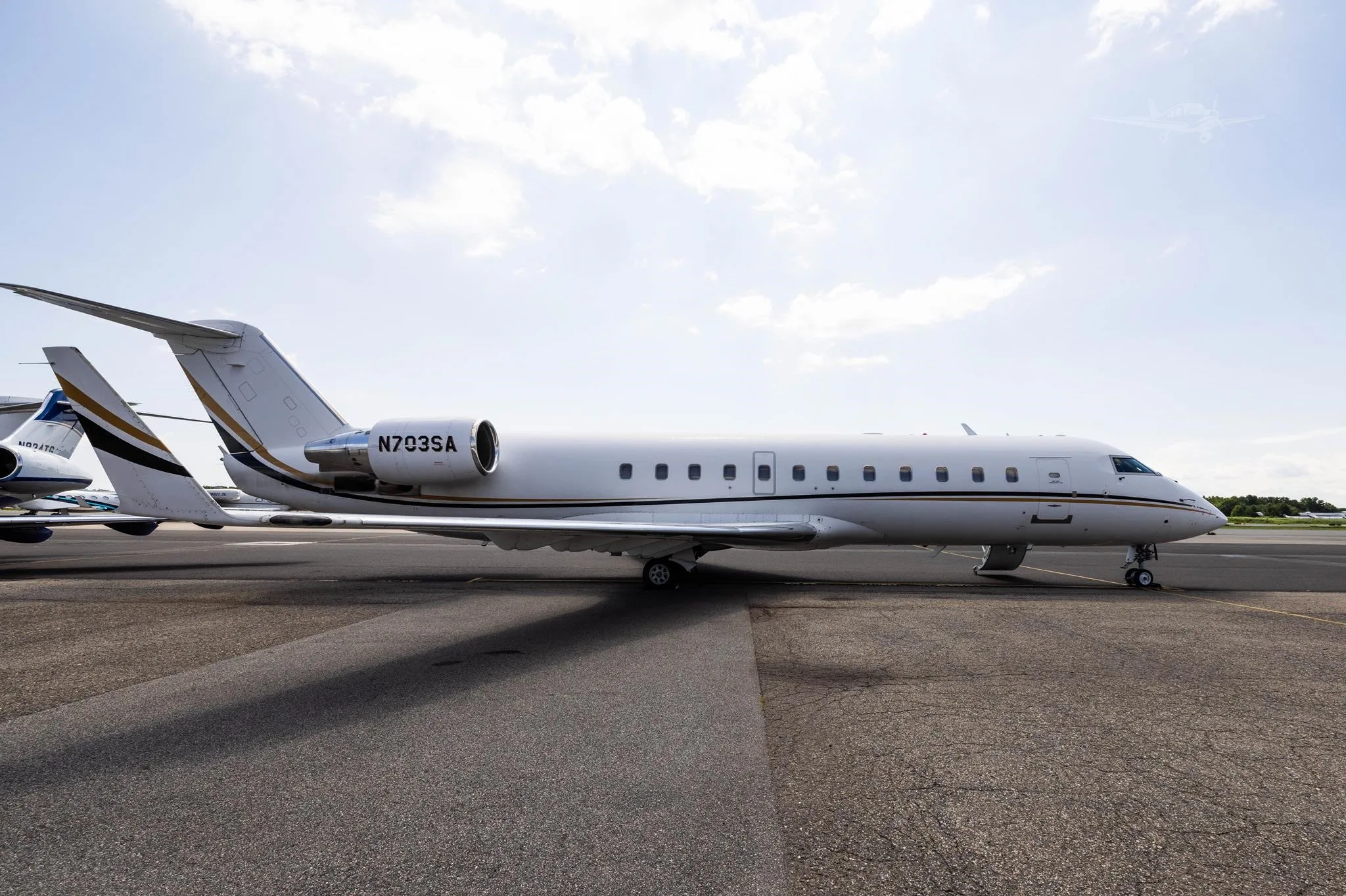 Exterior view of a 2003 BOMBARDIER CHALLENGER 850, N703SA.