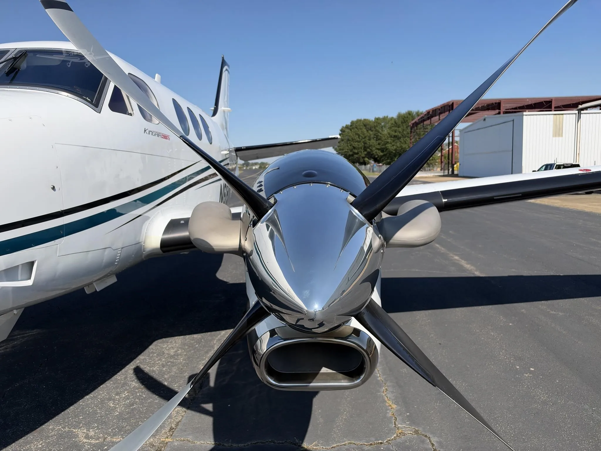 Exterior view of a 2013 BEECHCRAFT KING AIR C90GTX, N68NT.