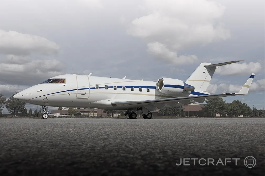 Exterior view of a 2000 Bombardier Challenger 604.