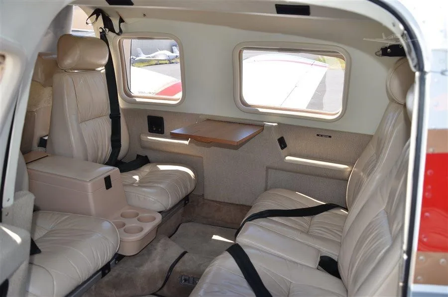 Cabin interior of a 1997 PIPER SENECA V.