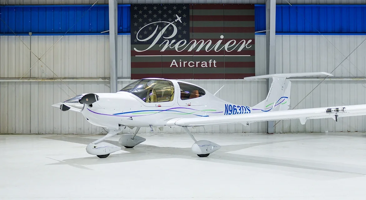 Exterior view of a 2012 Diamond DA40 XLS.