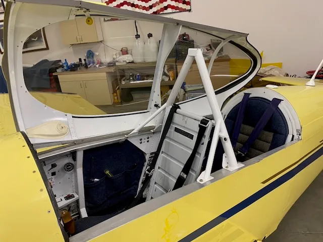 Cabin interior of a 1991 Vans (A&P Built Sieberts John Craig).
