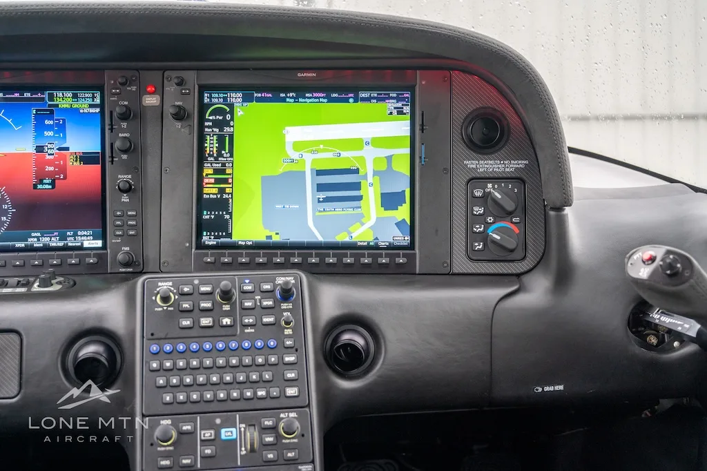 Avionics suite of a 2020 Cirrus SR22 G6 GTS.