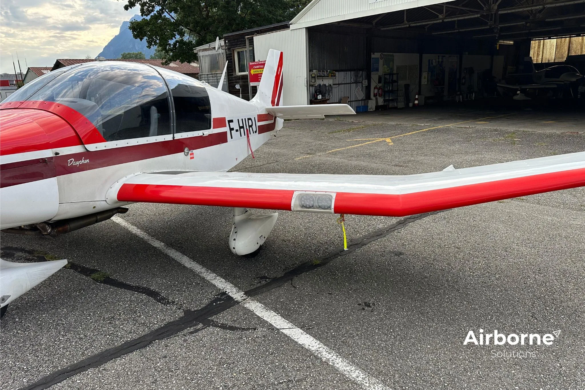 Exterior view of a 1981 Robin/ Apex DR400-120.