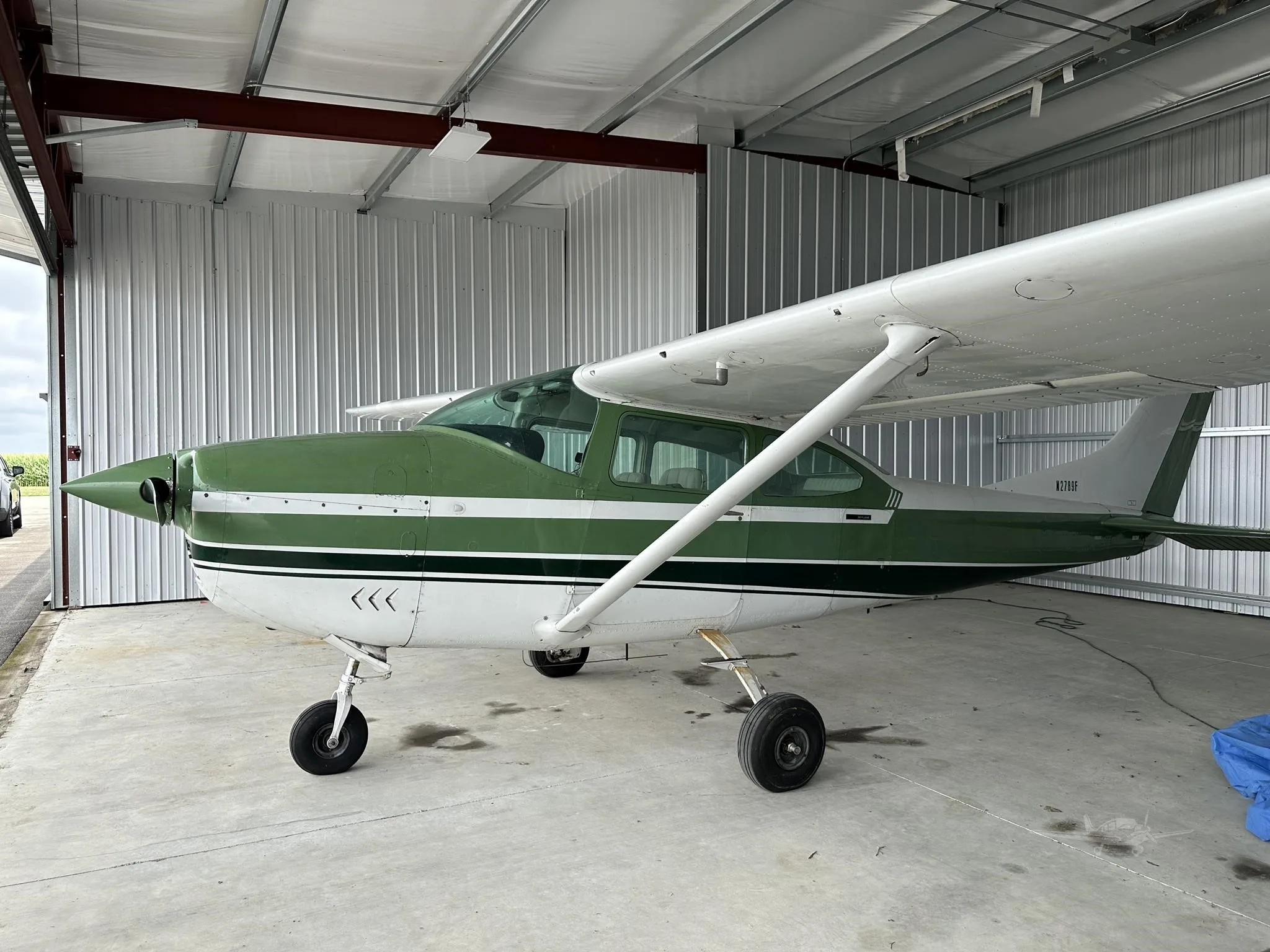 Exterior view of a 1966 CESSNA 182 SKYLANE, N2789F.